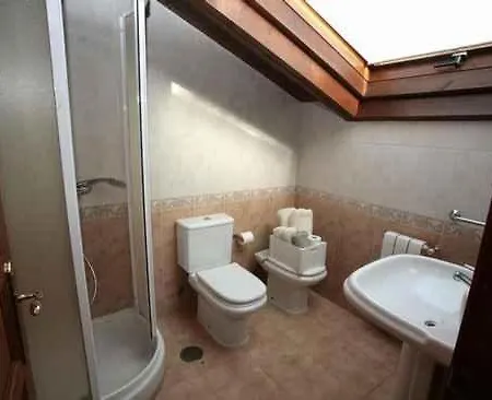 Pilones Hotel Infiesto