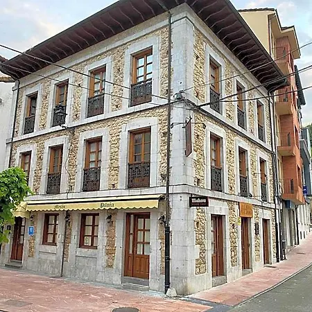 Pilones Hotel *