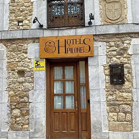 Hotel Pilones