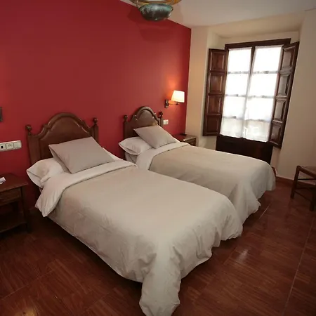 Piloñés Hotel *
