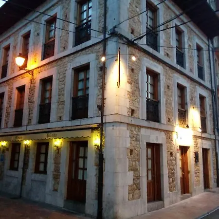 Hotel Pilones *