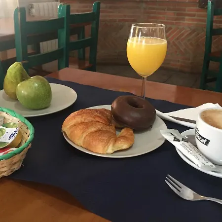 Hotel Pilones *
