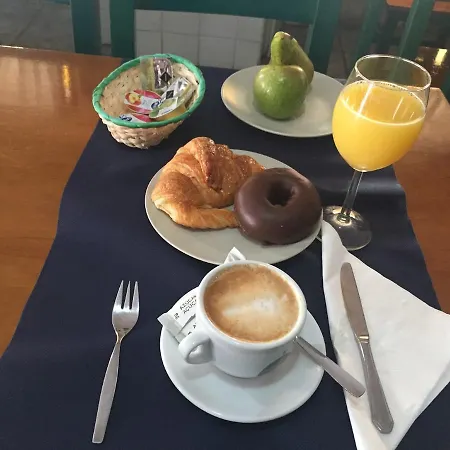 Piloñés Hotel *